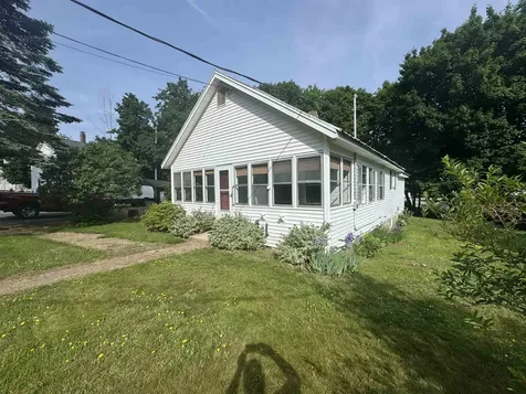 19 Huckins Street Ossipee NH 03814