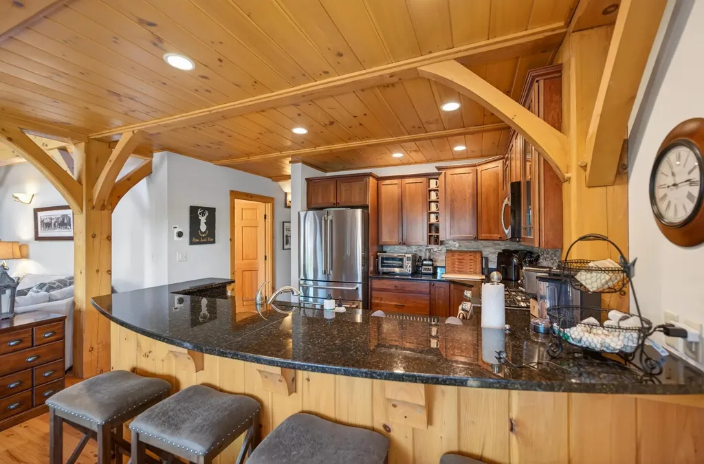 3A Tenon Lane Dover VT 05356