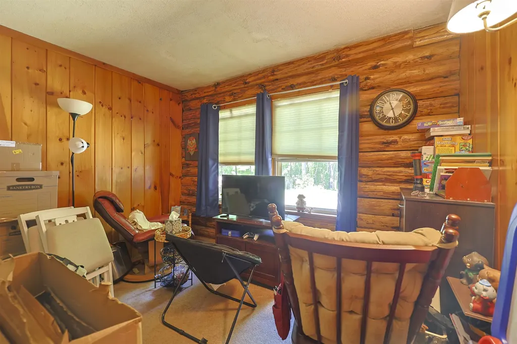 77 Bow Street Northwood NH 03261