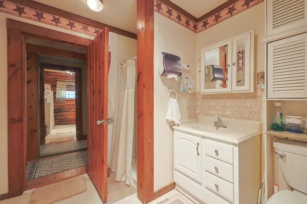 77 Bow Street Northwood NH 03261