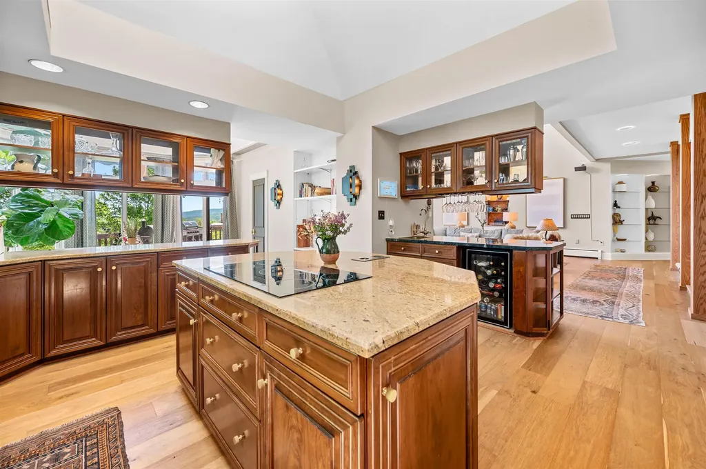 119 Pinnacle Point Waterbury VT 05676