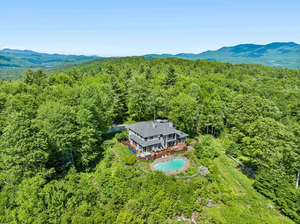 119 Pinnacle Point Waterbury VT 05676