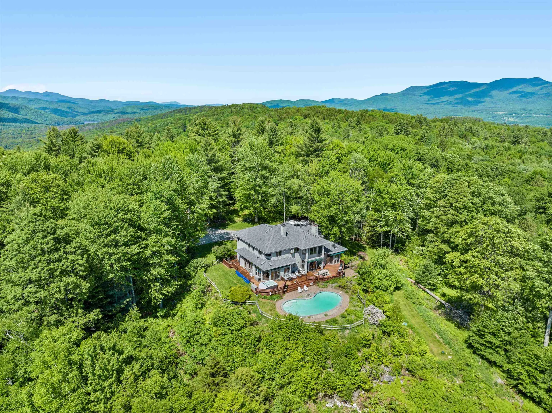 119 Pinnacle Point Waterbury VT 05676
