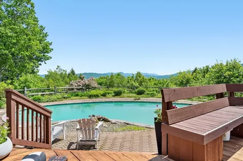 119 Pinnacle Point Waterbury VT 05676