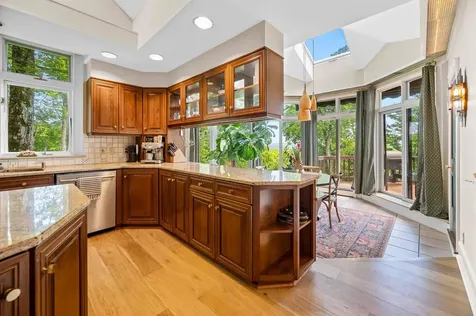 119 Pinnacle Point Waterbury VT 05676