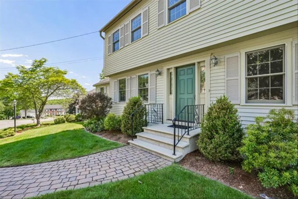 153 Fleming Street Manchester NH 03104
