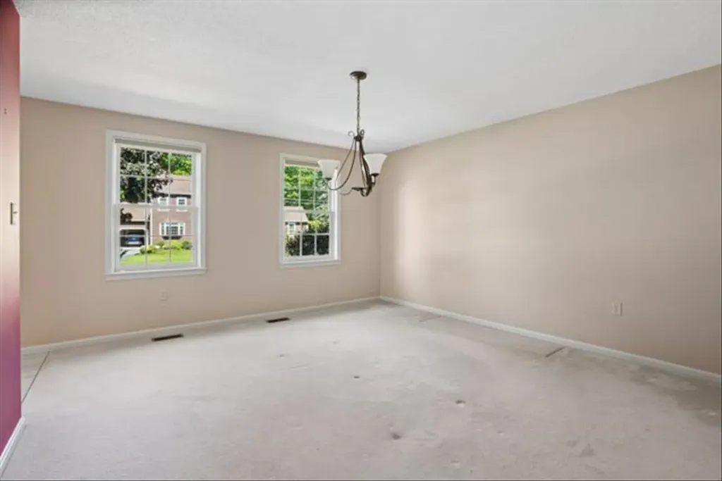 153 Fleming Street Manchester NH 03104