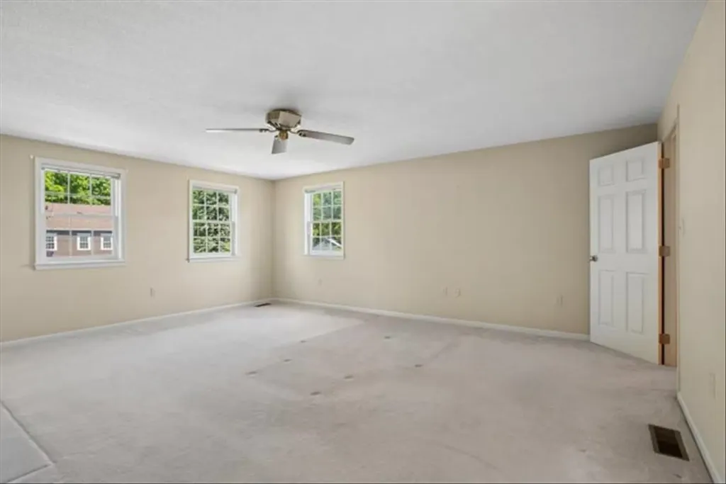 153 Fleming Street Manchester NH 03104