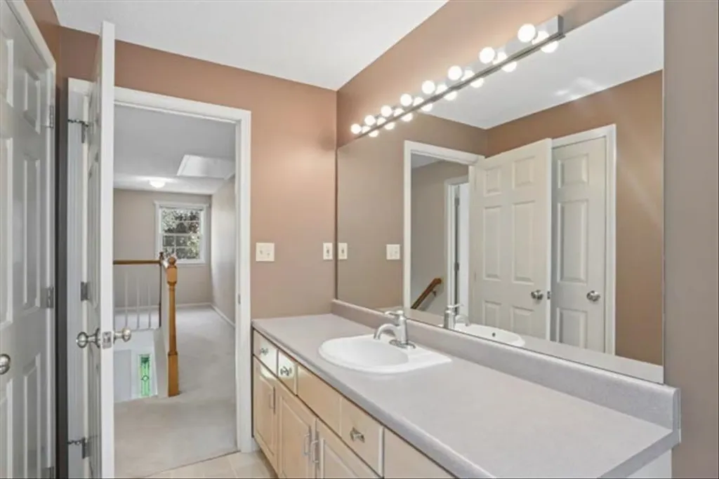 153 Fleming Street Manchester NH 03104
