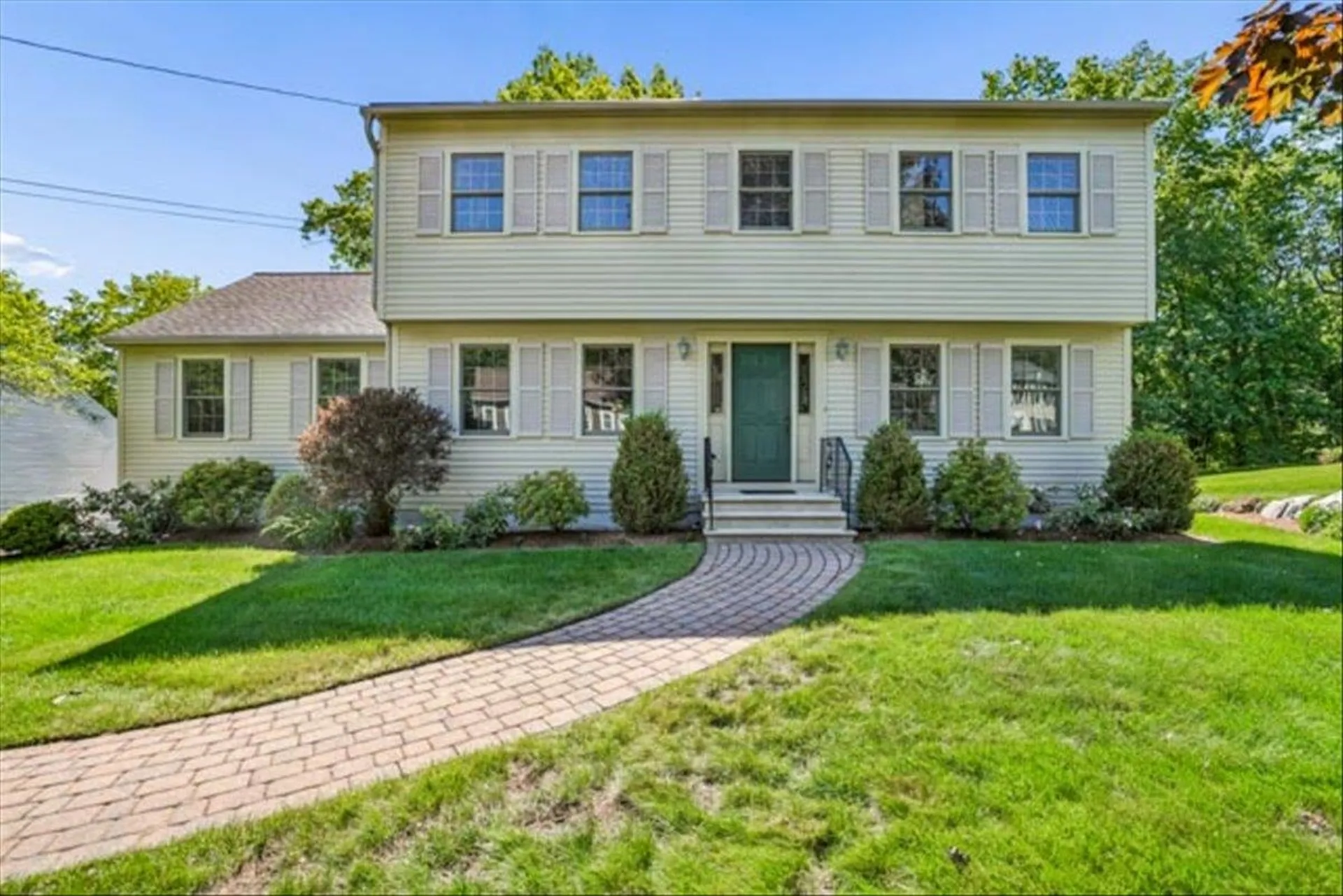 153 Fleming Street Manchester NH 03104