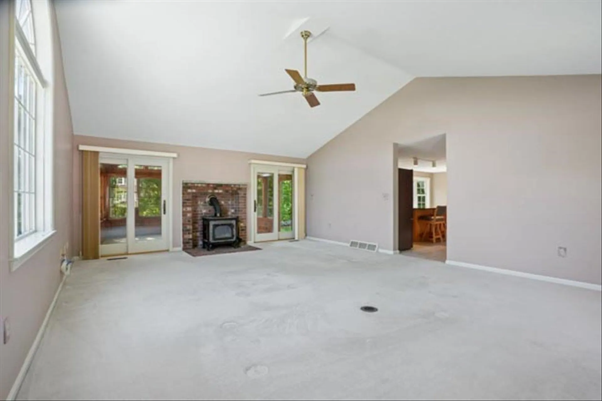 153 Fleming Street Manchester NH 03104