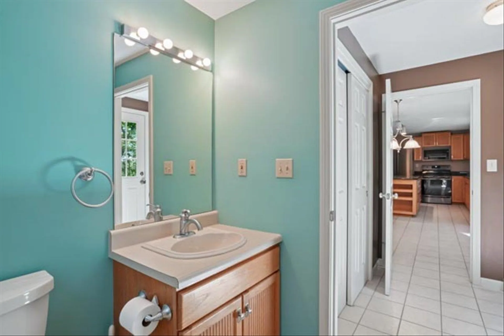 153 Fleming Street Manchester NH 03104
