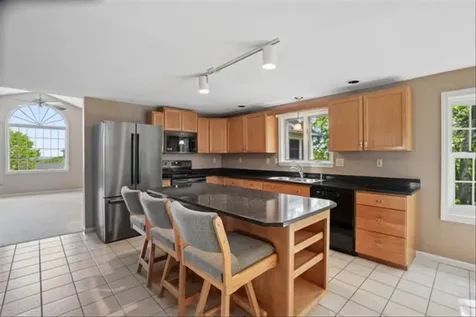 153 Fleming Street Manchester NH 03104