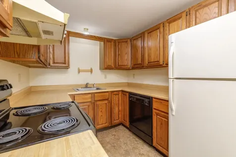 100 Dawson Avenue Manchester NH 03104