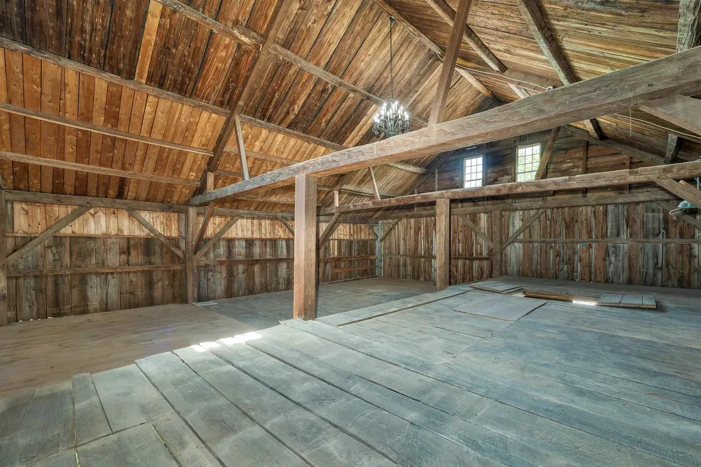 506 Province Road Gilmanton NH 03237