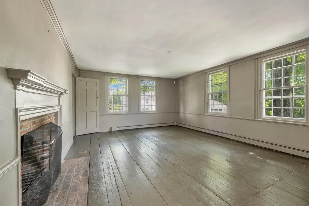 506 Province Road Gilmanton NH 03237