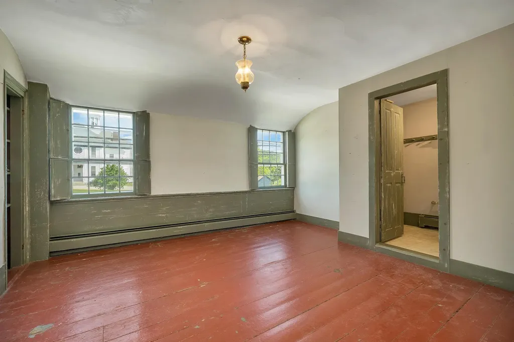 506 Province Road Gilmanton NH 03237