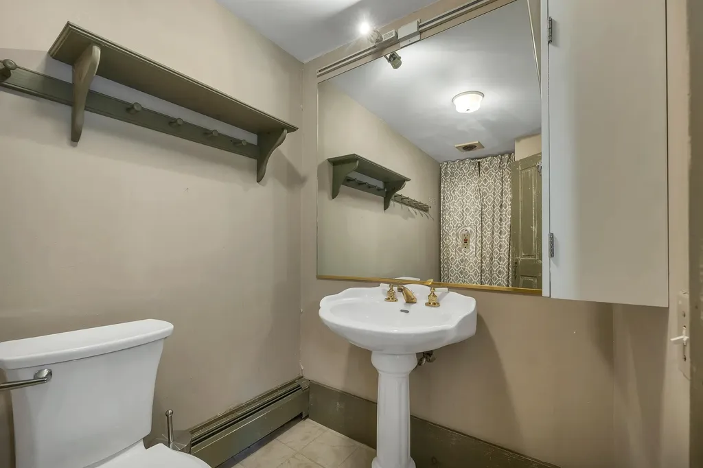506 Province Road Gilmanton NH 03237