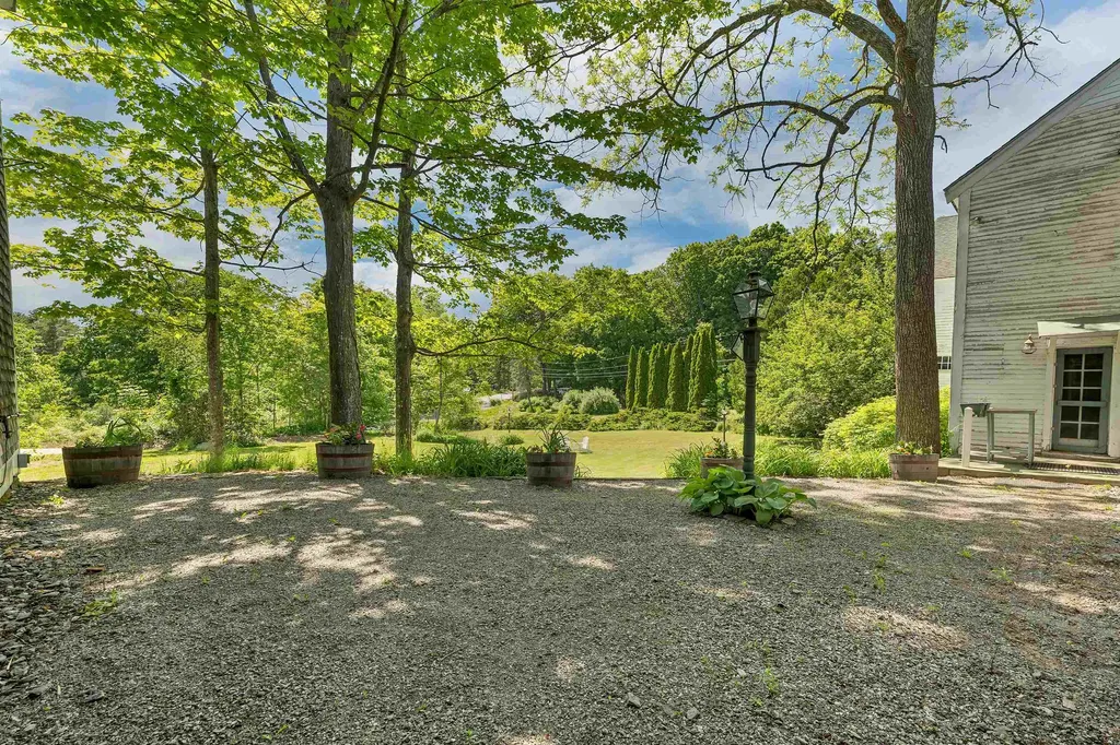 506 Province Road Gilmanton NH 03237
