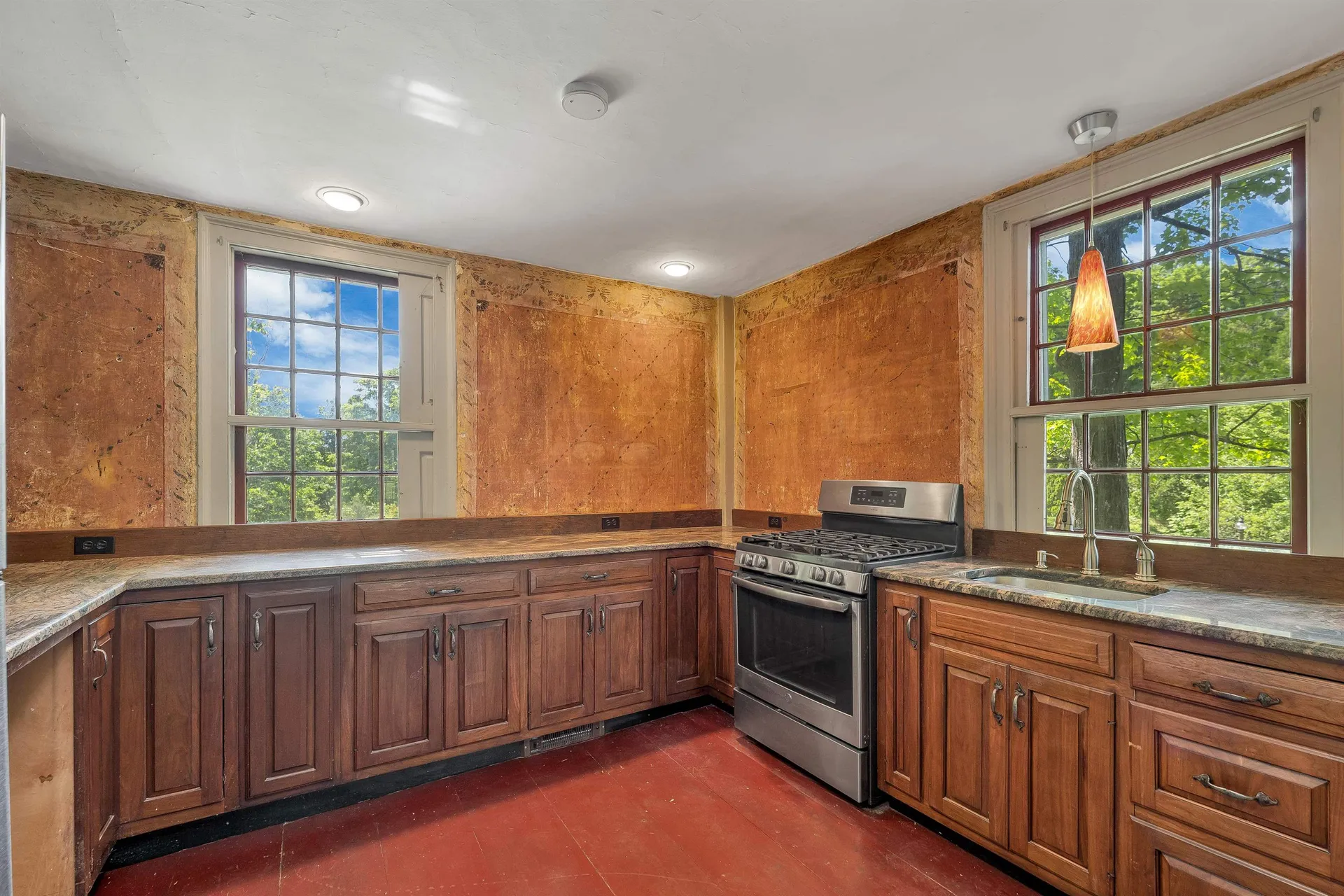 506 Province Road Gilmanton NH 03237