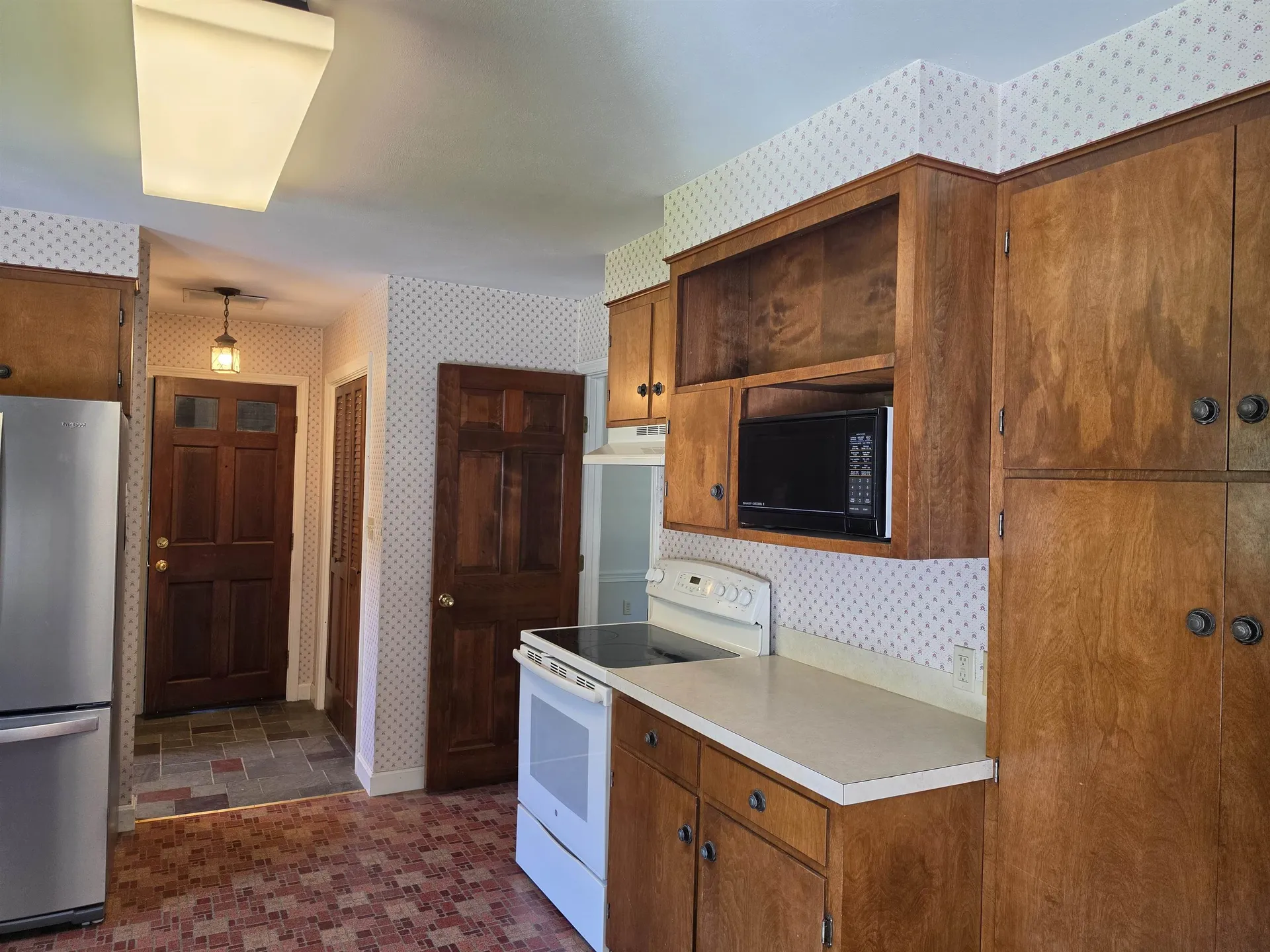 51 Eastern Avenue Rochester NH 03867
