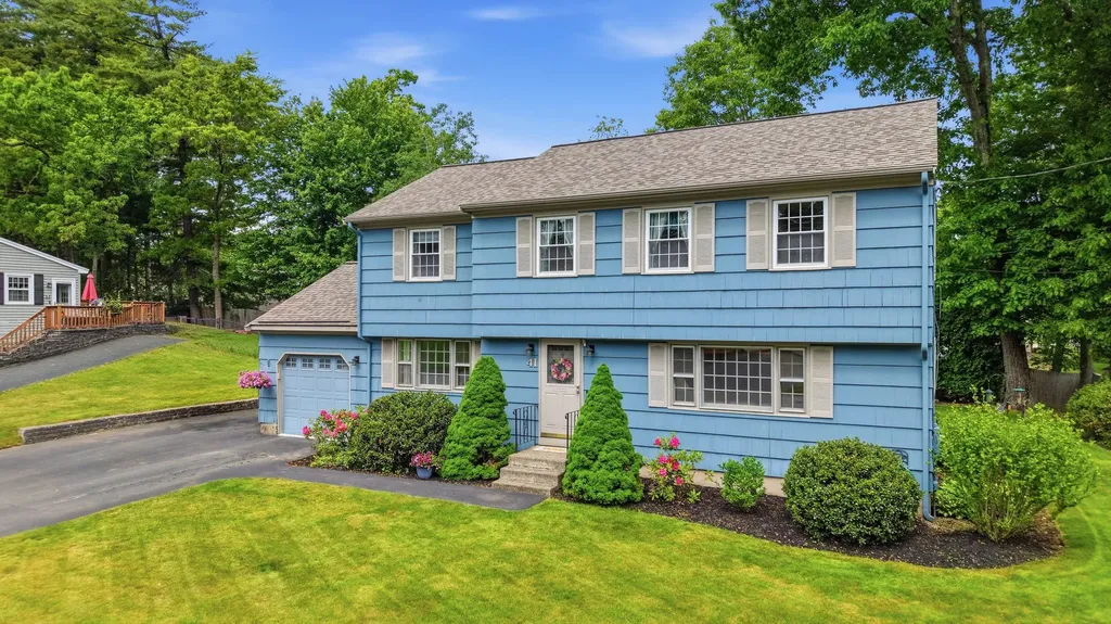 41 Nottingham Drive Nashua NH 03062