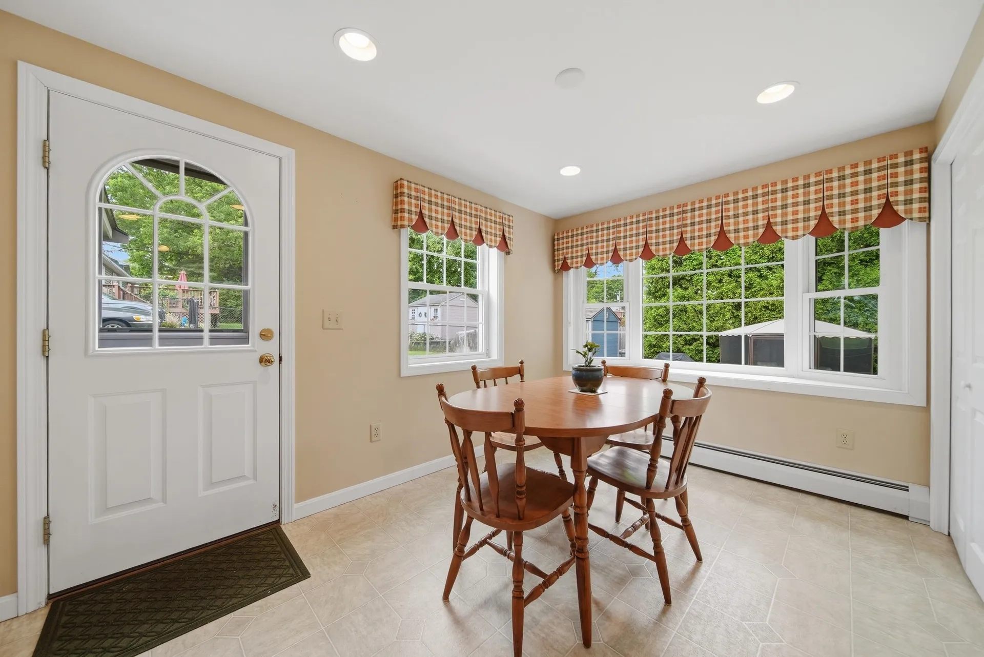 41 Nottingham Drive Nashua NH 03062