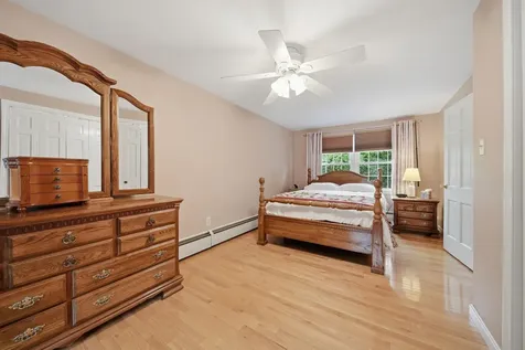 41 Nottingham Drive Nashua NH 03062