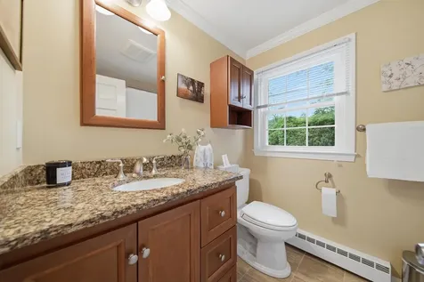 41 Nottingham Drive Nashua NH 03062