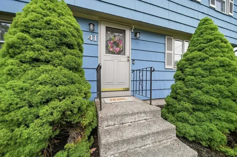 41 Nottingham Drive Nashua NH 03062