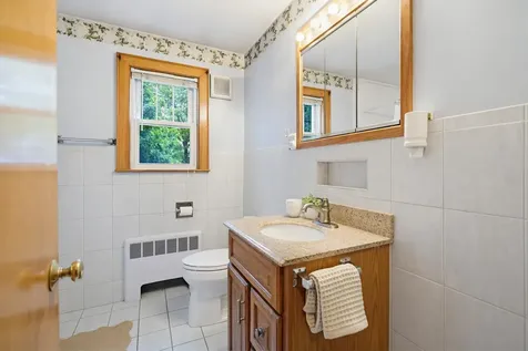 46 Marshall Street Nashua NH 03060