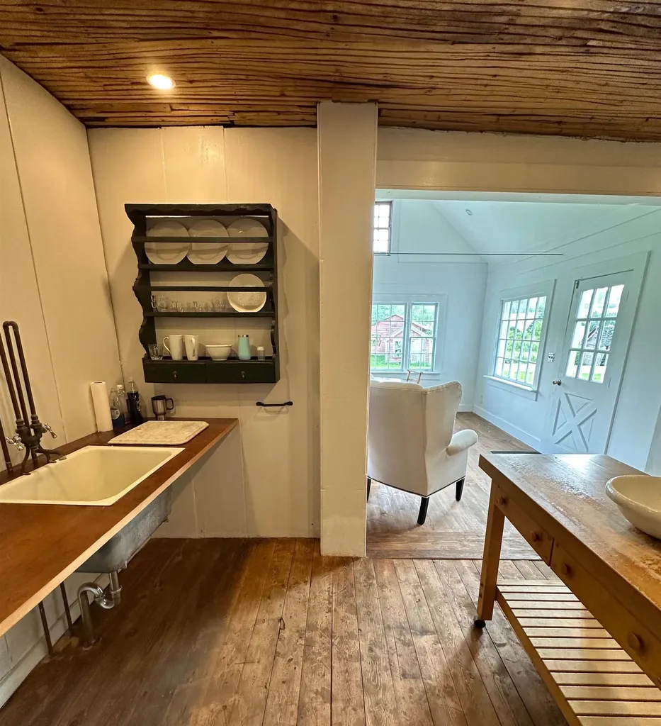 1037 Kelley Hill Road Pawlet VT 05761