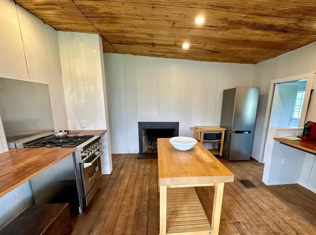 1037 Kelley Hill Road Pawlet VT 05761
