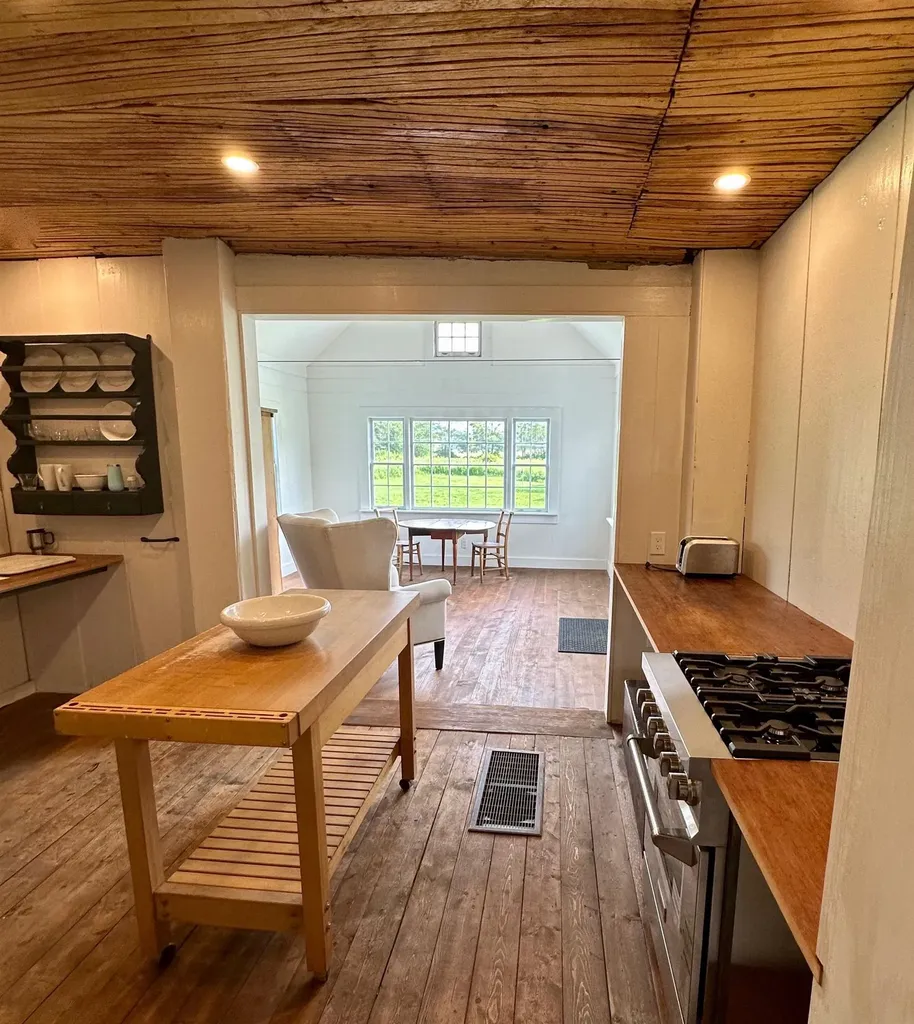 1037 Kelley Hill Road Pawlet VT 05761