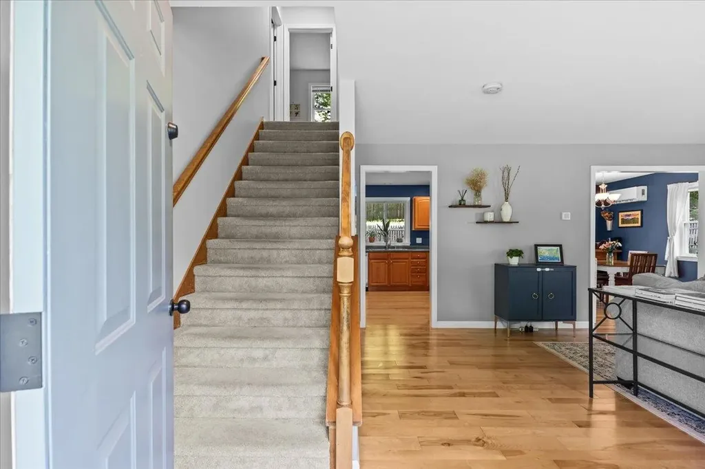 4 Greenbriar Drive Essex VT 05452