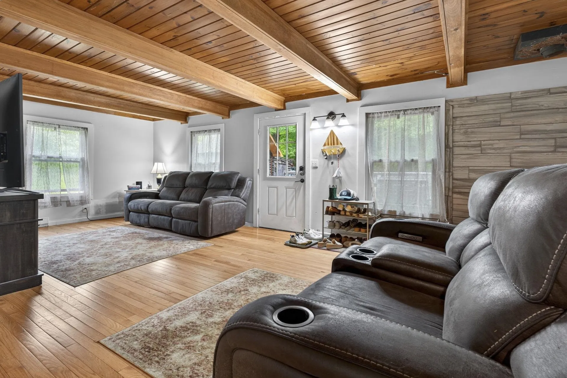 20 Sunrise Place Hillsborough NH 03244
