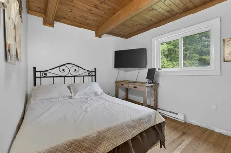 20 Sunrise Place Hillsborough NH 03244
