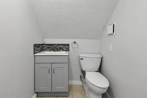 20 Sunrise Place Hillsborough NH 03244