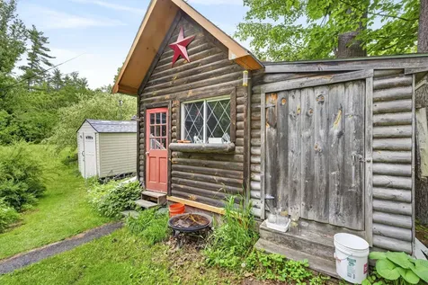 20 Sunrise Place Hillsborough NH 03244