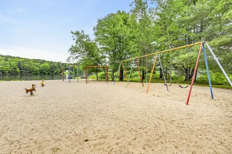 20 Sunrise Place Hillsborough NH 03244