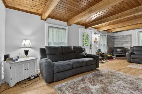 20 Sunrise Place Hillsborough NH 03244