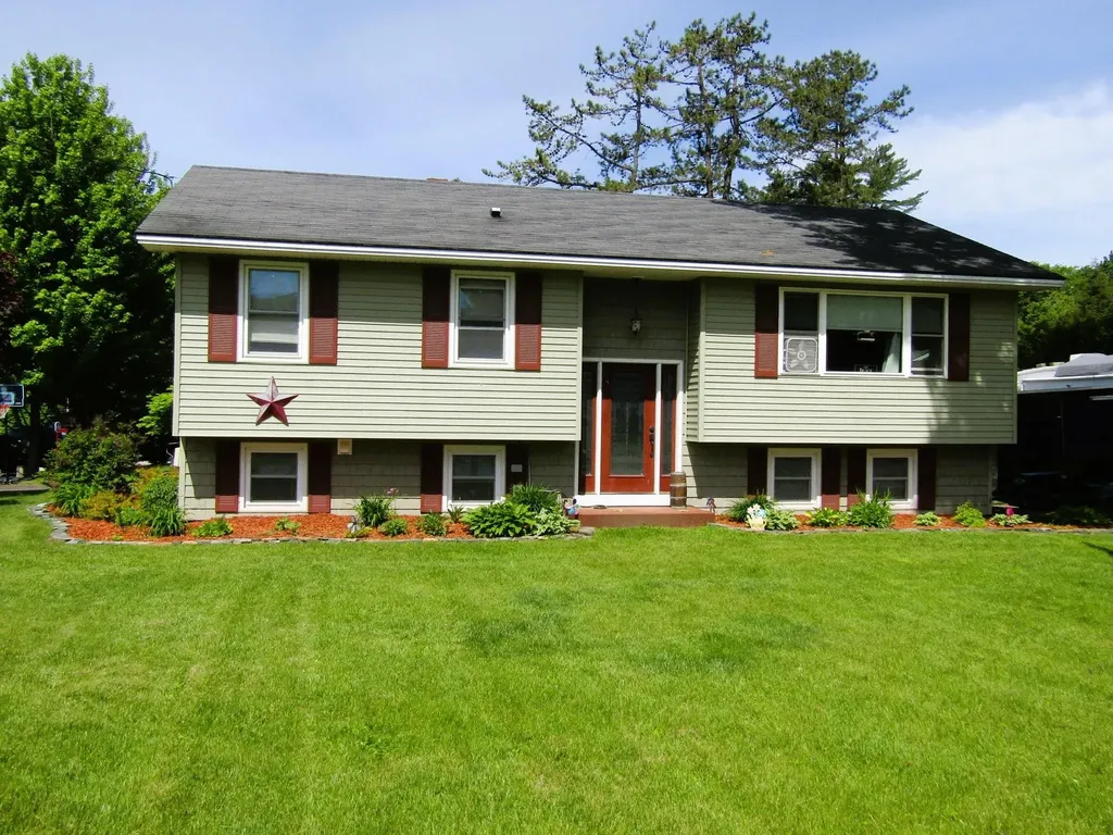 31 Stearns Court Swanton VT 05488