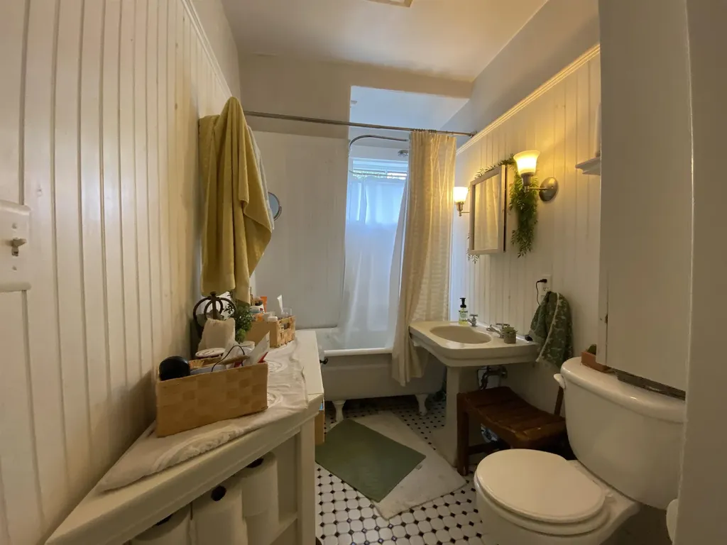 61 Manning Street Portsmouth NH 03801