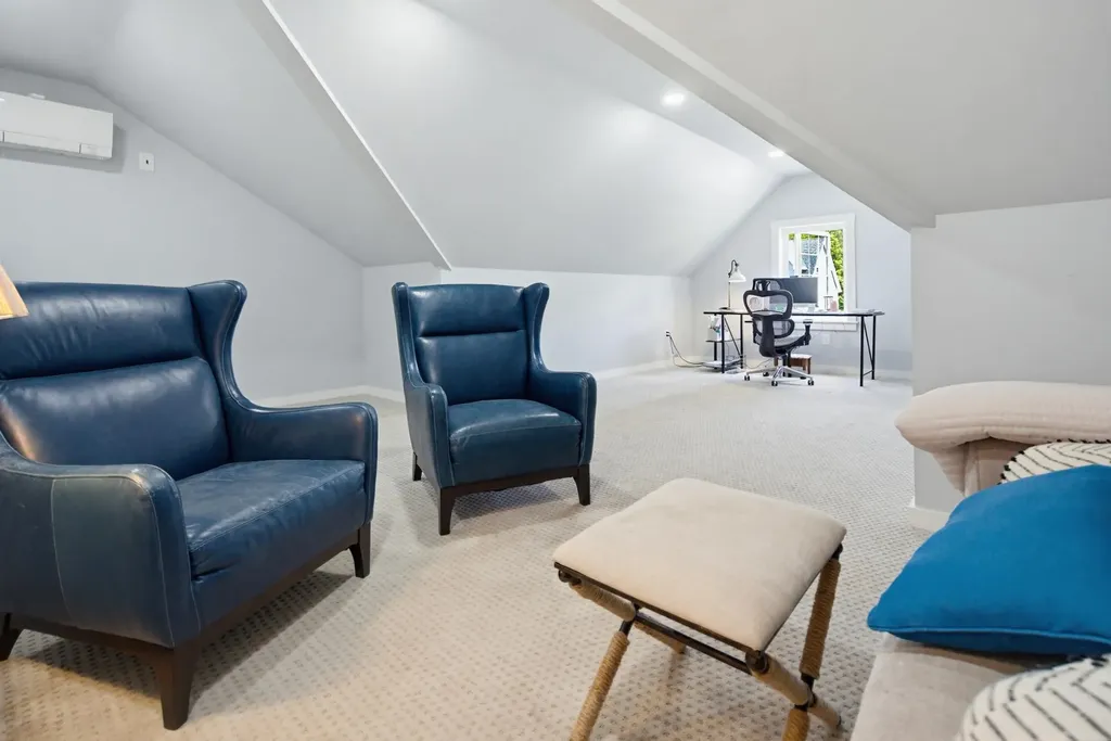 52 Calla Road Londonderry NH 03053