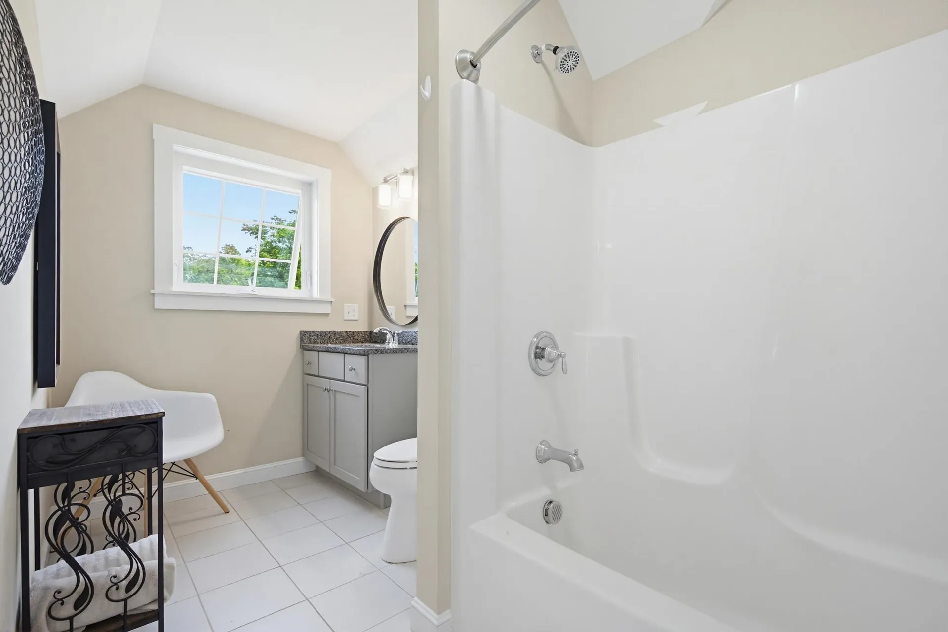 52 Calla Road Londonderry NH 03053