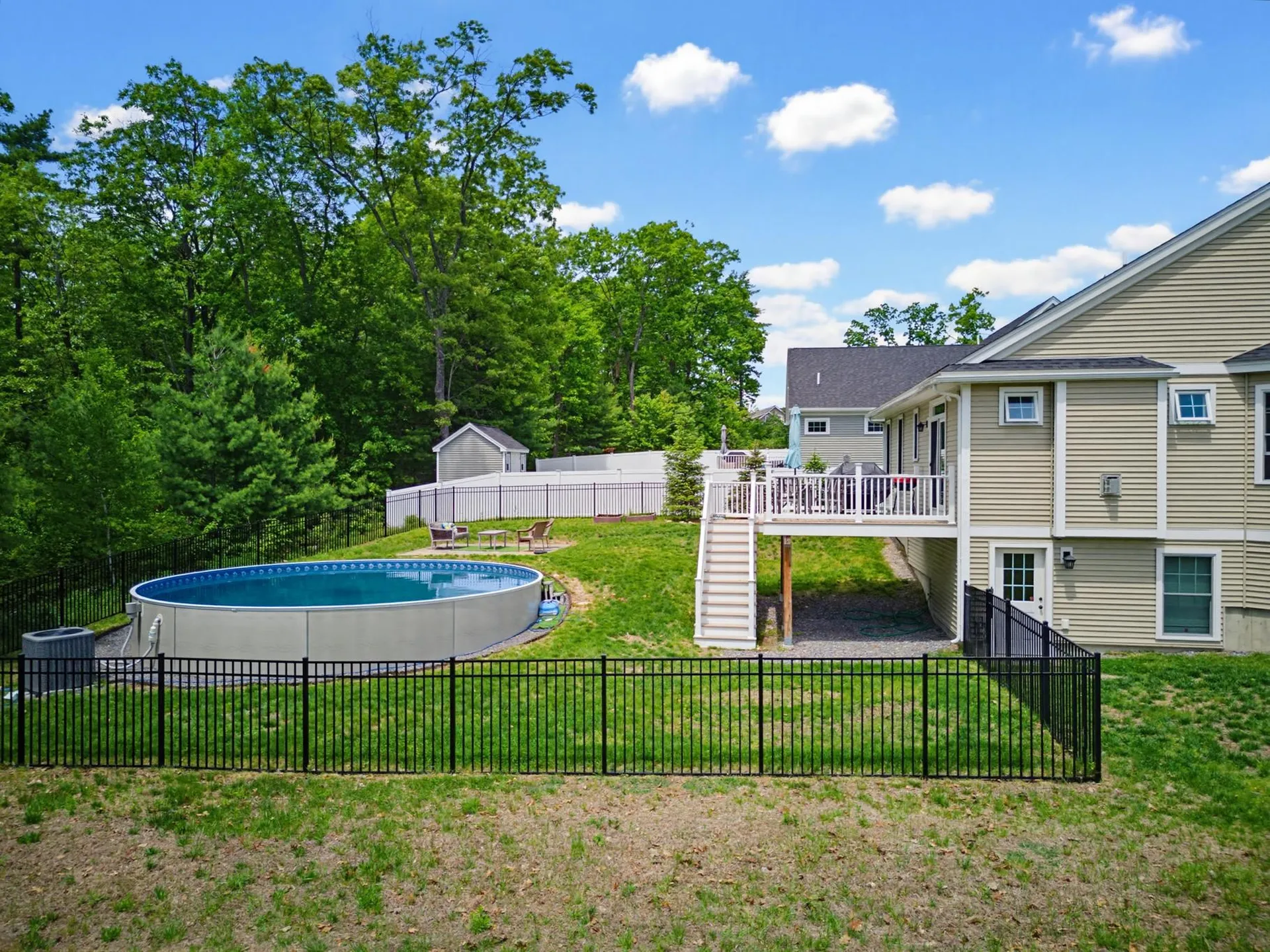 52 Calla Road Londonderry NH 03053