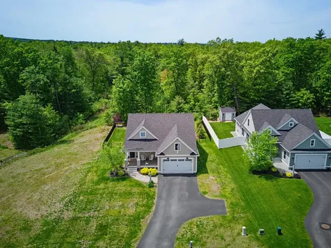 52 Calla Road Londonderry NH 03053