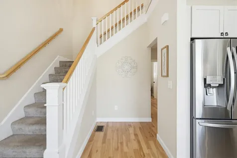 52 Calla Road Londonderry NH 03053