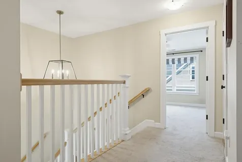 52 Calla Road Londonderry NH 03053