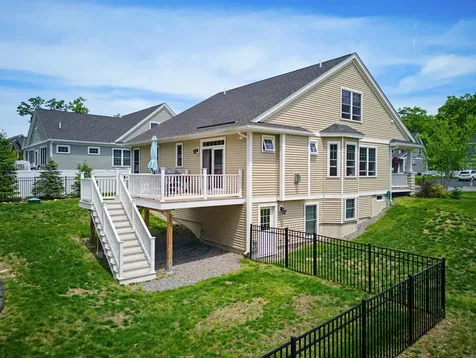 52 Calla Road Londonderry NH 03053